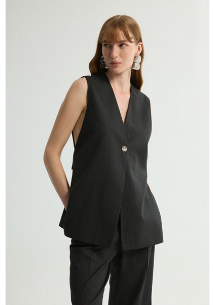 V Yaka Önü Düğmeli Yelek C.antrasit 179L8868002 fırsatları