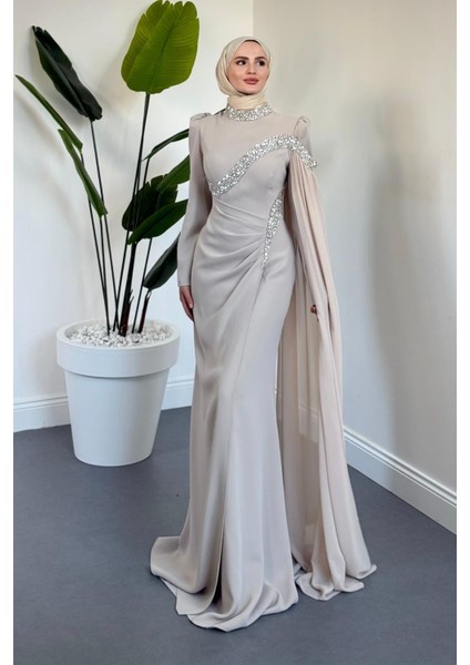 Feriha Yandan Pelerinli Taşlı Özel Tasarım Abiye Taş