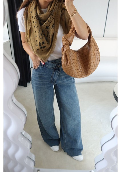 Beli Asimetrik Düğmeli Wideleg Jean modelleri