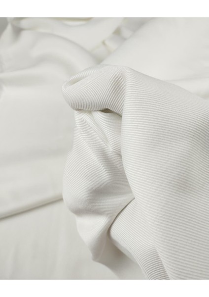 %100 Ten Cel Kırık Beyaz Renkte Gabardin Kumaş (En 150 cm x Boy 220 Cm) fırsatları