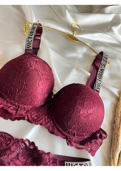 Dantelli Lastiği Taşlı Balenli Destekli Dolgulu Push Up Siyah Sütyen Ve String Iç Çamaşırı Takımı modelleri