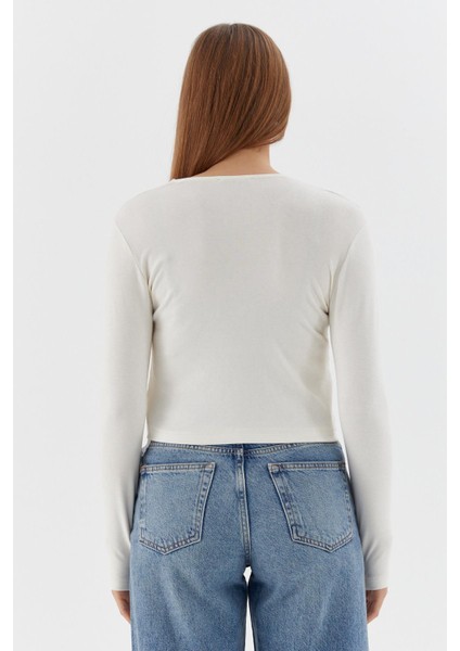 Kare Yaka Body Ekru indirimleri