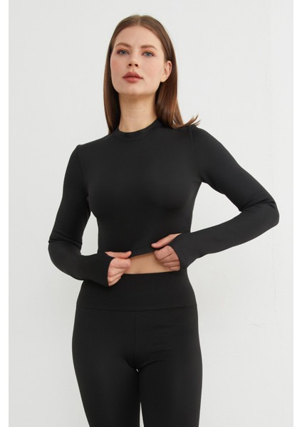 Basic Bisiklet Yaka Parmak Geçmeli Crop Bluz fırsatları