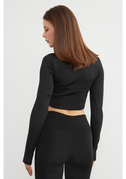 Basic Bisiklet Yaka Parmak Geçmeli Crop Bluz