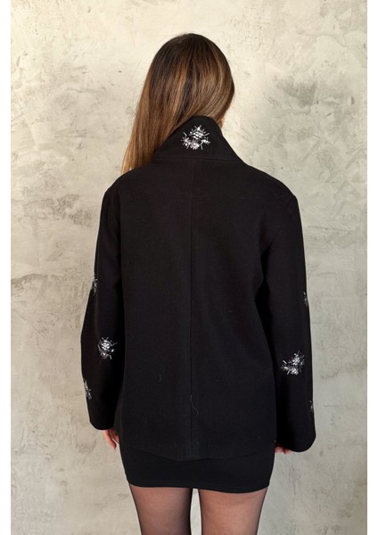 Kadın Pul Işlemeli Kaşe Kaban 99735 modelleri