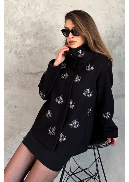 Kadın Pul Işlemeli Kaşe Kaban 99735