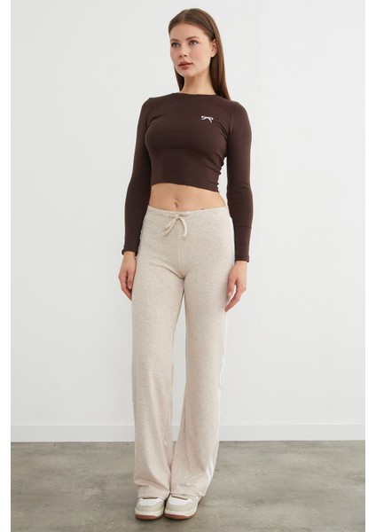 Yanları Şeritli Beli Bağlamalı Eşofman Altı modelleri