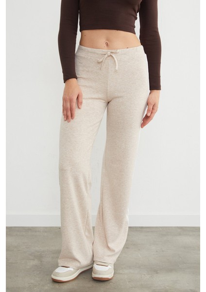 Yanları Şeritli Beli Bağlamalı Eşofman Altı fırsatları