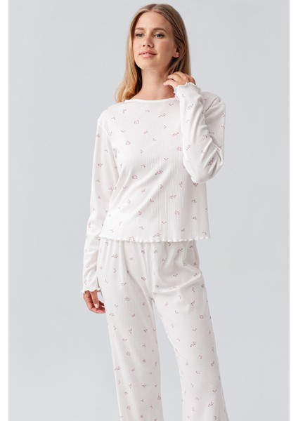 Uzun Kollu Desenli Esnek Pamuklu Pijama Takım 18219 modelleri