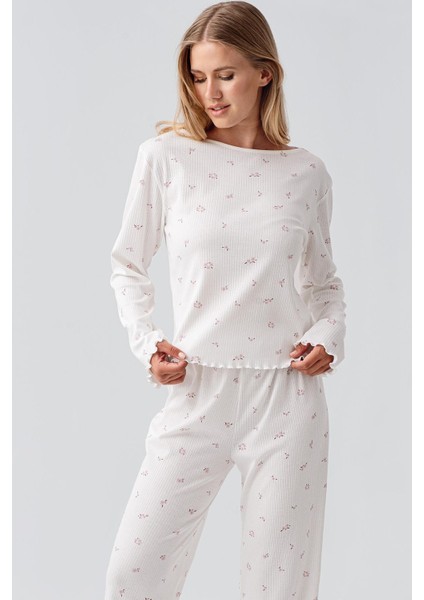 Uzun Kollu Desenli Esnek Pamuklu Pijama Takım 18219 fırsatları