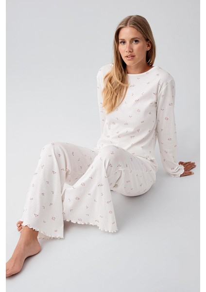 Uzun Kollu Desenli Esnek Pamuklu Pijama Takım 18219 indirimleri