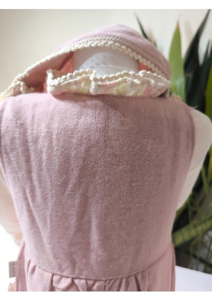 Pudra Pembe Kaşe Dokulu Vintage Kız Bebek Bluz Tulum Şapka Kombini 3'lü