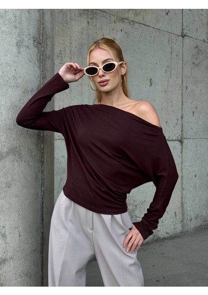 Yarasa Kol Geniş Yaka Siyah Bluz Bol Kesim Likralı Kumaş Düşük Omuz Üst indirimleri