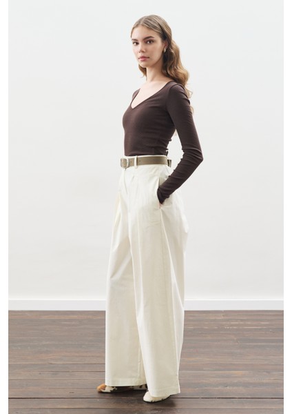 Geniş Pileli Gabardin Pantolon Ekru modelleri