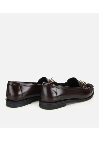 01AYH314690A480 KADIN Rugan Kahverengi Püsküllü Klasik Loafer fırsatları