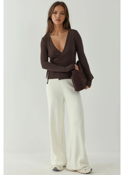 Kadın Kruvaze Bağlama Detaylı Soft Kumaş Balerin Bluz Kestane Kahvesi indirimleri