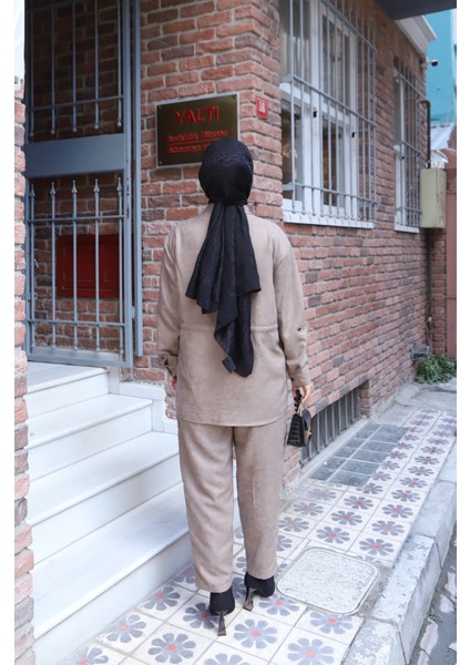 Bağcıklı Süet Pantolonlu Takım indirimleri