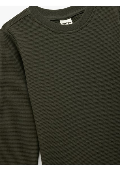 Pamuklu Uzun Kollu Bisiklet Yaka Dokulu Basic Tişört modelleri