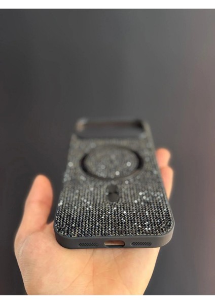 Iphone 17 Uyumlu Sert ve Içi Kadife Taşlı Magsafe Kılıf Roselix