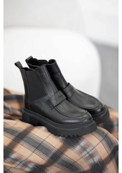 Adda Hakiki Deri Lastikli Kadın Bot Ksiyah fırsatları