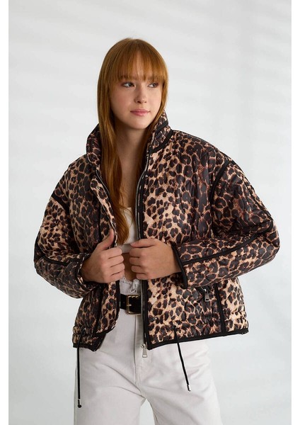 Kadın Leopar Desenli Kapitone Crop Şişme Mont Dik Yaka Kısa Kışlık Puffer Ceket fiyatları