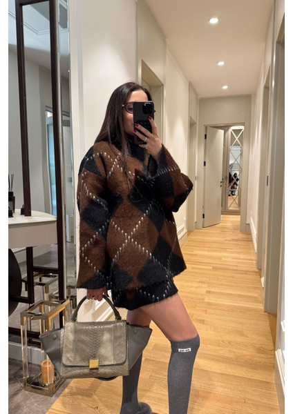 Özel Seri Baklava Desen Triko Kazak Takım- Kahverengi fiyatları