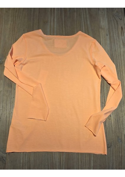 Uzun Kollu ,v Kesikyakalı,yıkamalı Kadın T-Shirt fiyatları