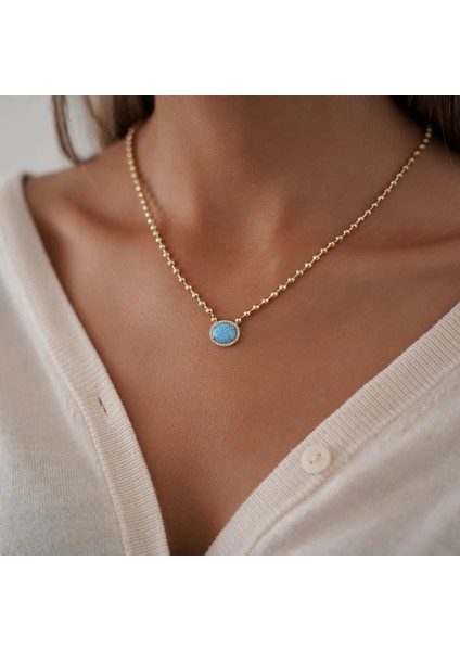 Dot Opal Taşlı Altın Kolye