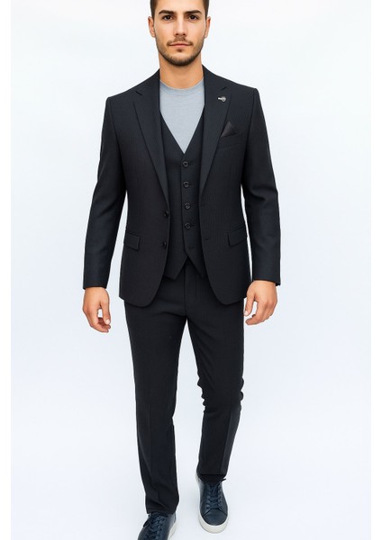 Siyah Fitilli Kadife Erkek Takım Elbise – 3 Parça Yelekli, Şık ve Modern Slim Fit Kesim