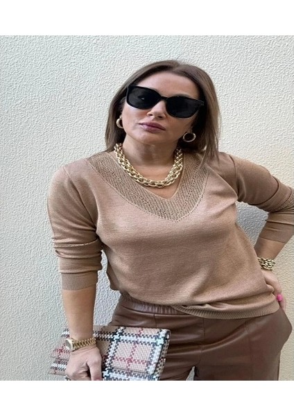 Yaka ve Kol Detaylı V Yaka Bluz 12787