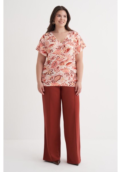 Kolları Volanlı Örme Tişört