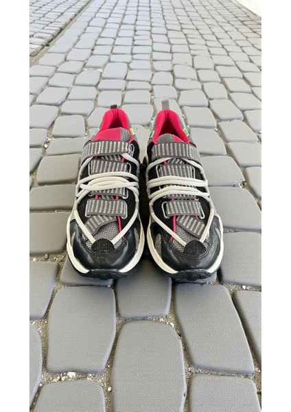 55090 Siyah Tam Ortopedik Sneaker Günlük Kadın Spor Ayakkabı fiyatları