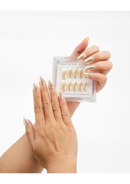 10'lu Beyaz Kısa Oval TT1224 Tekrar Kullanılabilir El Yapımı Protez Takma Tırnak - Beyaz-L