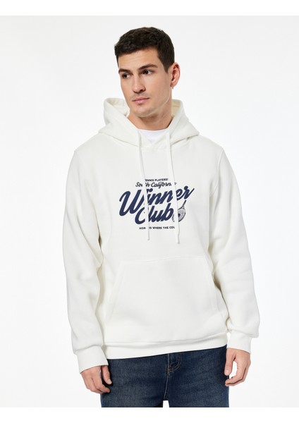 Regular Fit Uzun Kollu Kanguru Cepli Kapşonlu Baskılı Sweatshirt