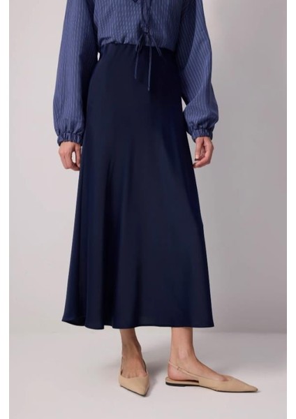 Basic Saten Etek Lacivert modelleri