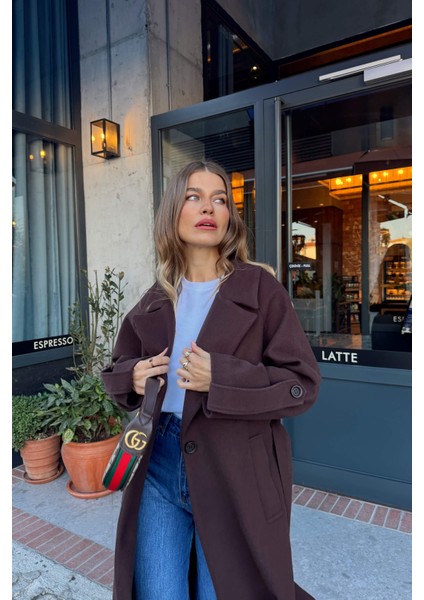 Koyu Kahve Kuşaklı Astarlı Oversize Kol Detay Yün Kaban modelleri