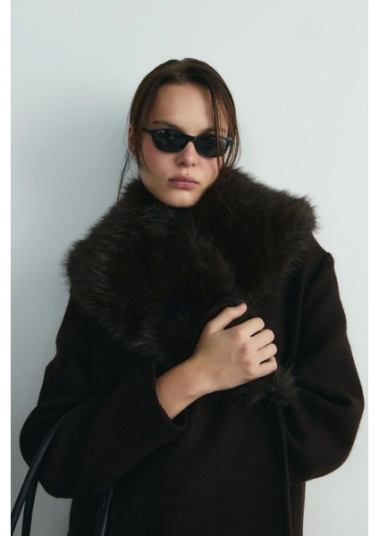 Acı Kahve Kürk Yaka