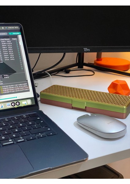 Petek Desenli Kalem kutu