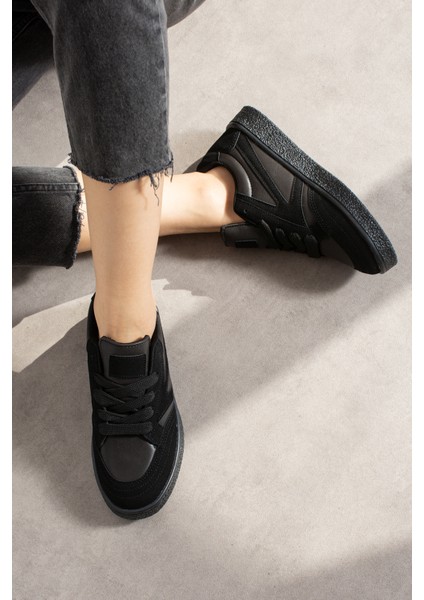 Kadın Bağcıklı Spor Ayakkabı Sneaker Günlük Okul 121NAV modelleri