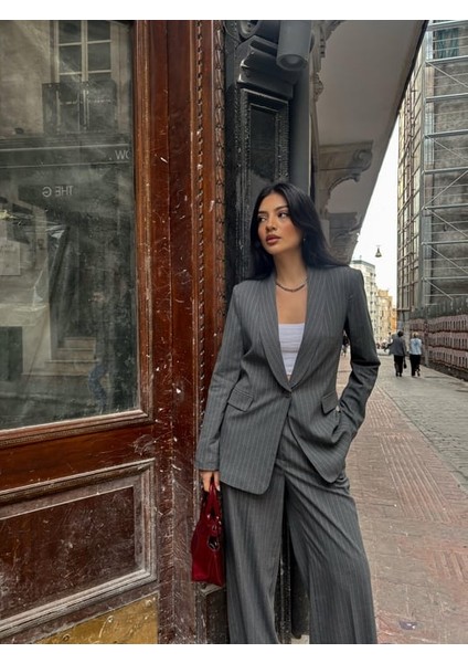 Şal Yaka Çizgili Poliviskon Takım fırsatları