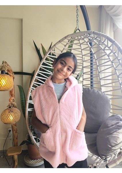 kız Çocuk Kapşonlu Kürklü Peluş Cepli Belden Büzgülü Içi Astarlı %100 Pamuk Yelek Pembe modelleri