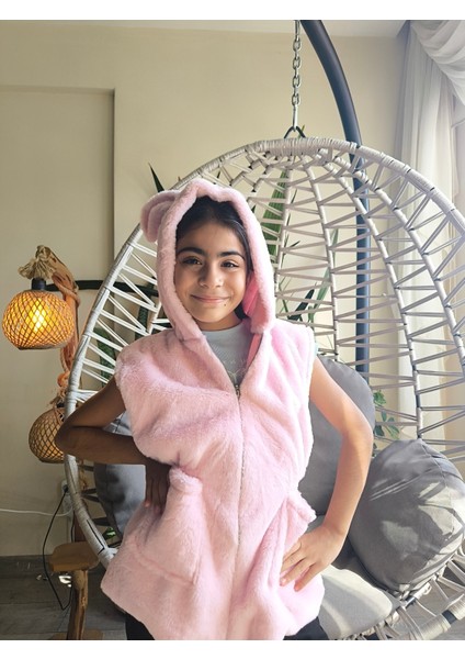 kız Çocuk Kapşonlu Kürklü Peluş Cepli Belden Büzgülü Içi Astarlı %100 Pamuk Yelek Pembe fırsatları
