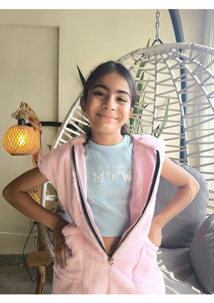 kız Çocuk Kapşonlu Kürklü Peluş Cepli Belden Büzgülü Içi Astarlı %100 Pamuk Yelek Pembe indirimleri