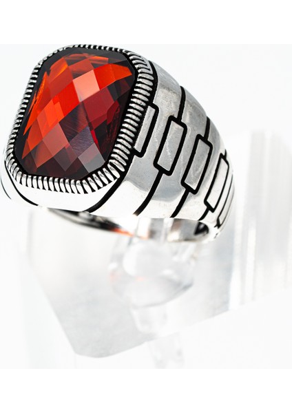 Kırmızı Taşlı 925 Ayar Gümüş Erkek Yüzük – Modern ve Gösterişli Tasarım fiyatları
