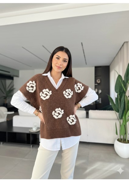 Kadın Çiçek Desenli Süveterli Gömlek Takım