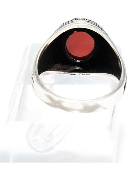 Kırmızı Akik Taşlı 925 Ayar Gümüş Erkek Yüzük – Klasik ve Şık Tasarım