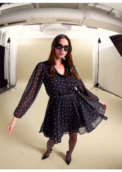 Yuvarlak Yaka Puantiyeli Beyaz - Siyah Mini Kadın Elbise PBF5WL-ELB0114