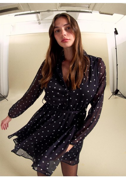 Yuvarlak Yaka Puantiyeli Beyaz - Siyah Mini Kadın Elbise PBF5WL-ELB0114