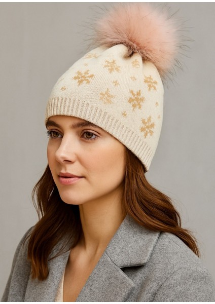 Kadın Örgü Ponponlu Bere Kristal Kar Taneli Baskılı Pudra