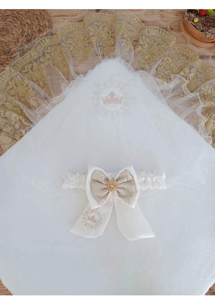 Litaetrend Yenidoğan Titi Taç Nakışlı Plazma Taşlı Güpürlü Çift Fiyonk Duvaklı Trilüks Kundak Bebek Battaniyesi Gold modelleri